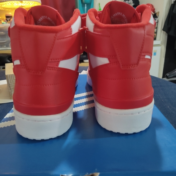 ADIDAS FORUM - Picture 4 of 8